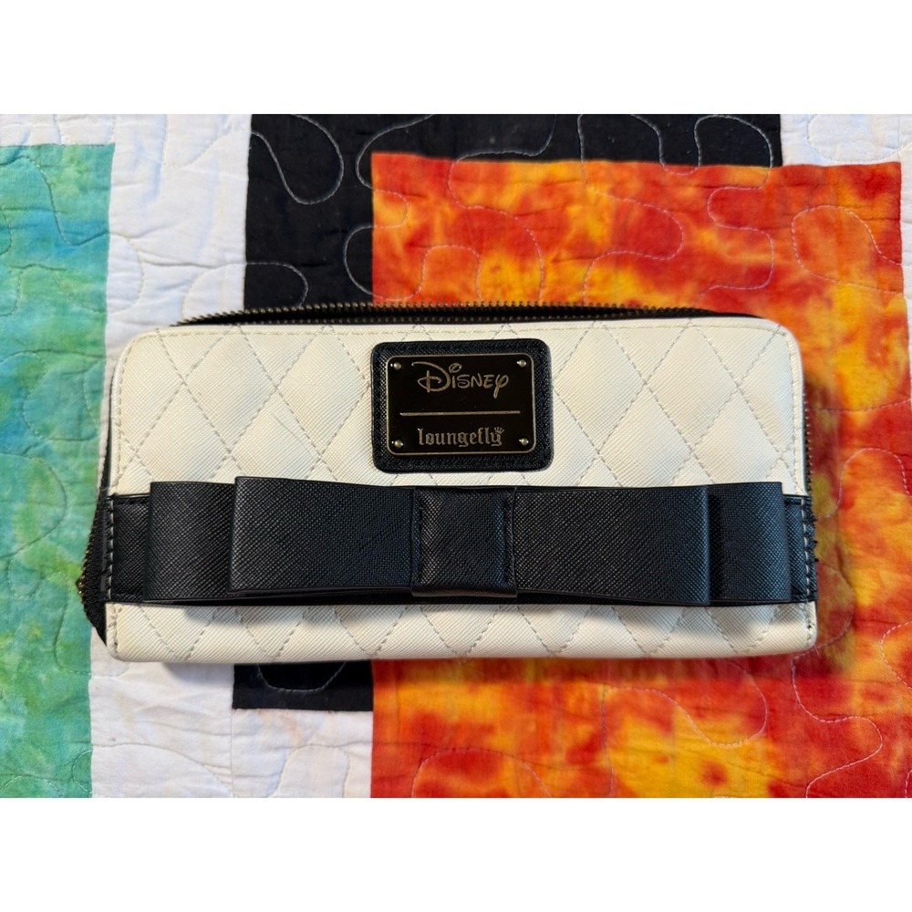 Loungefly Disney Princess Cameo Quilted Zip-Around Long Wallet Bow Black Cream